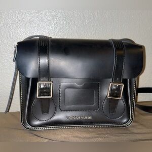 Doc martens 11 inch leather messenger bag crossbody